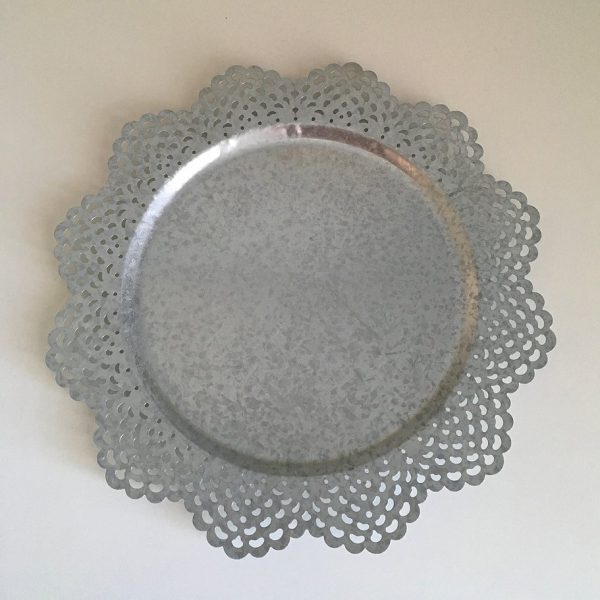 Metal Scalloped Charger